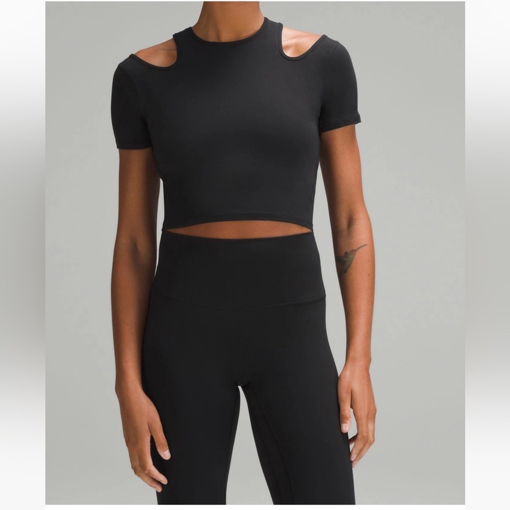Lululemon Shoulder Cut-Out Yoga T-Shirt